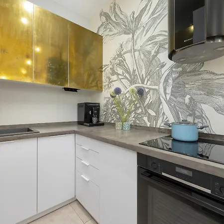 Dwupietrowy Apartament Dla 7 Osob Z Ogrodkiem By Renters *